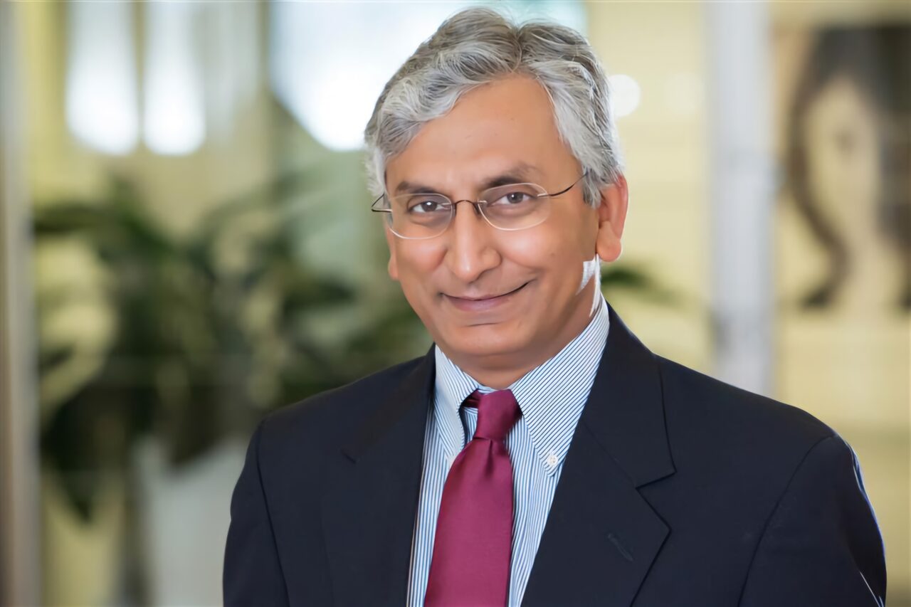 High Blood Pressure के लिए 'Potassium-Rich Salt' जान लें फायदे 2 high blood pressure : Prof. Vivekanand Jha, Executive Director, The George Institute for Global Health India