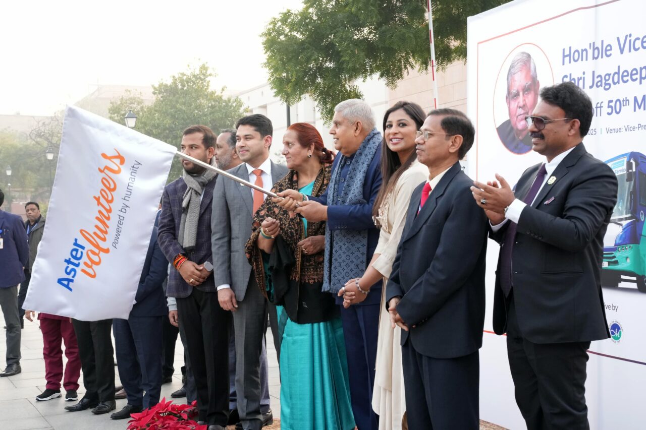 Delhi News : उपराष्ट्रपति ने मोबाइल मेडिकल क्लिनिक किया लॉन्च 2 delhi news : उपराष्ट्रपति ने मोबाइल मेडिकल क्लिनिक किया लॉन्च